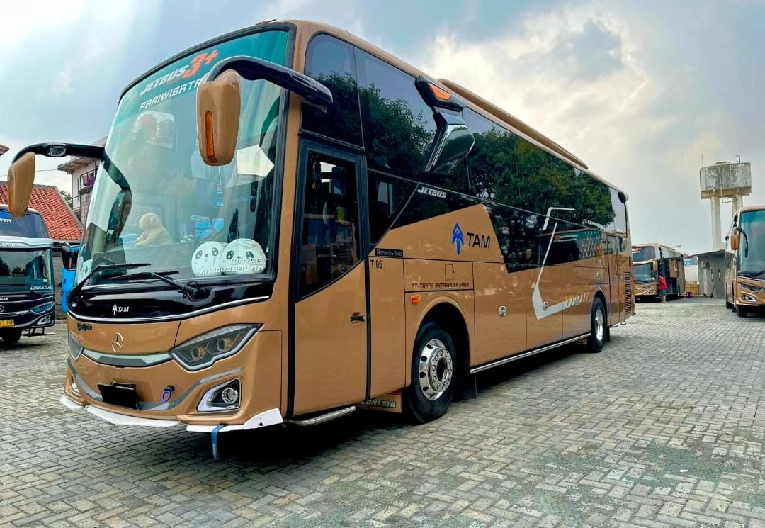Sewa Bus untuk Gathering Perusahaan yang Nyaman